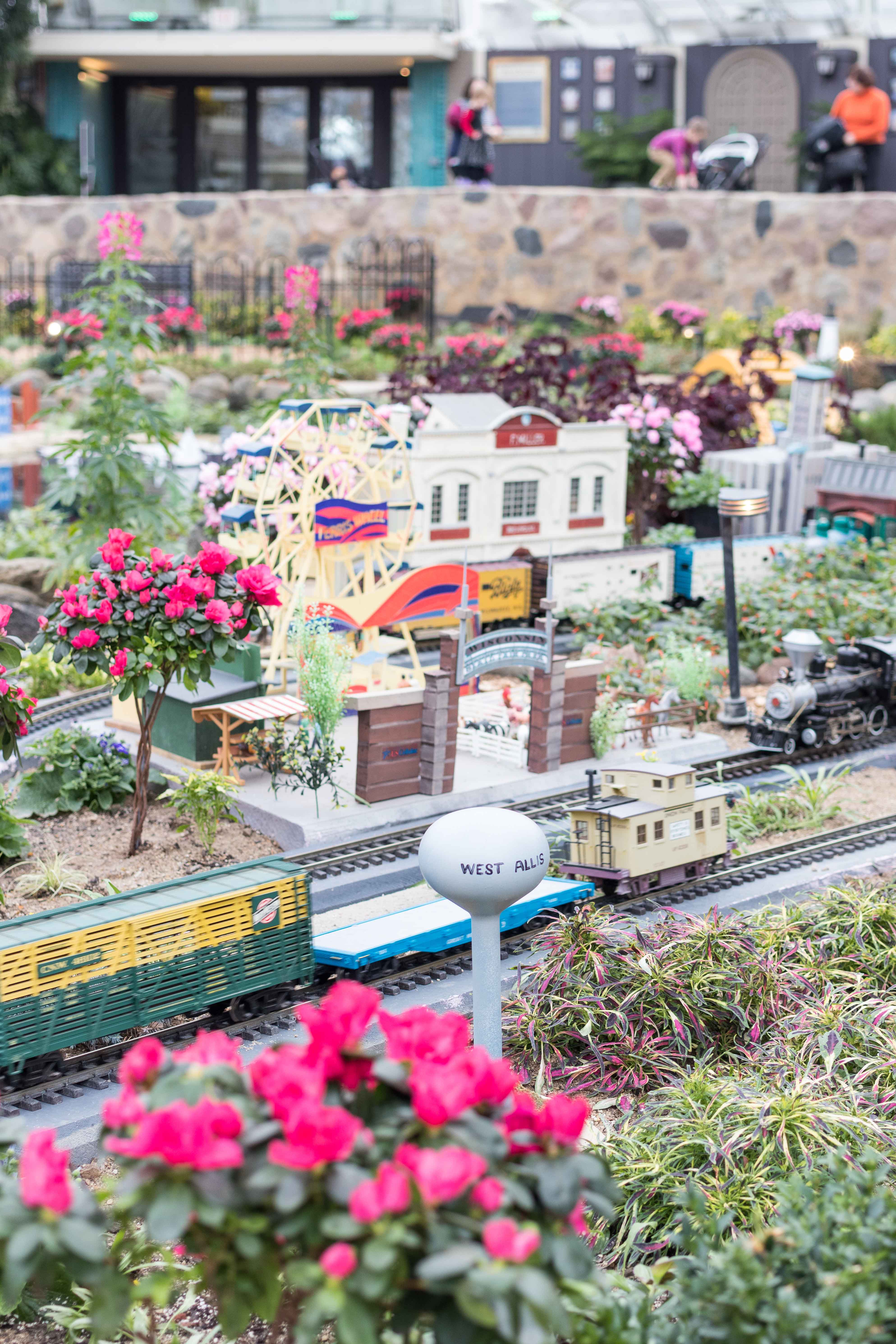 Miniature Milwaukee Garden Train Show at the Domes | https://www.roseclearfield.com