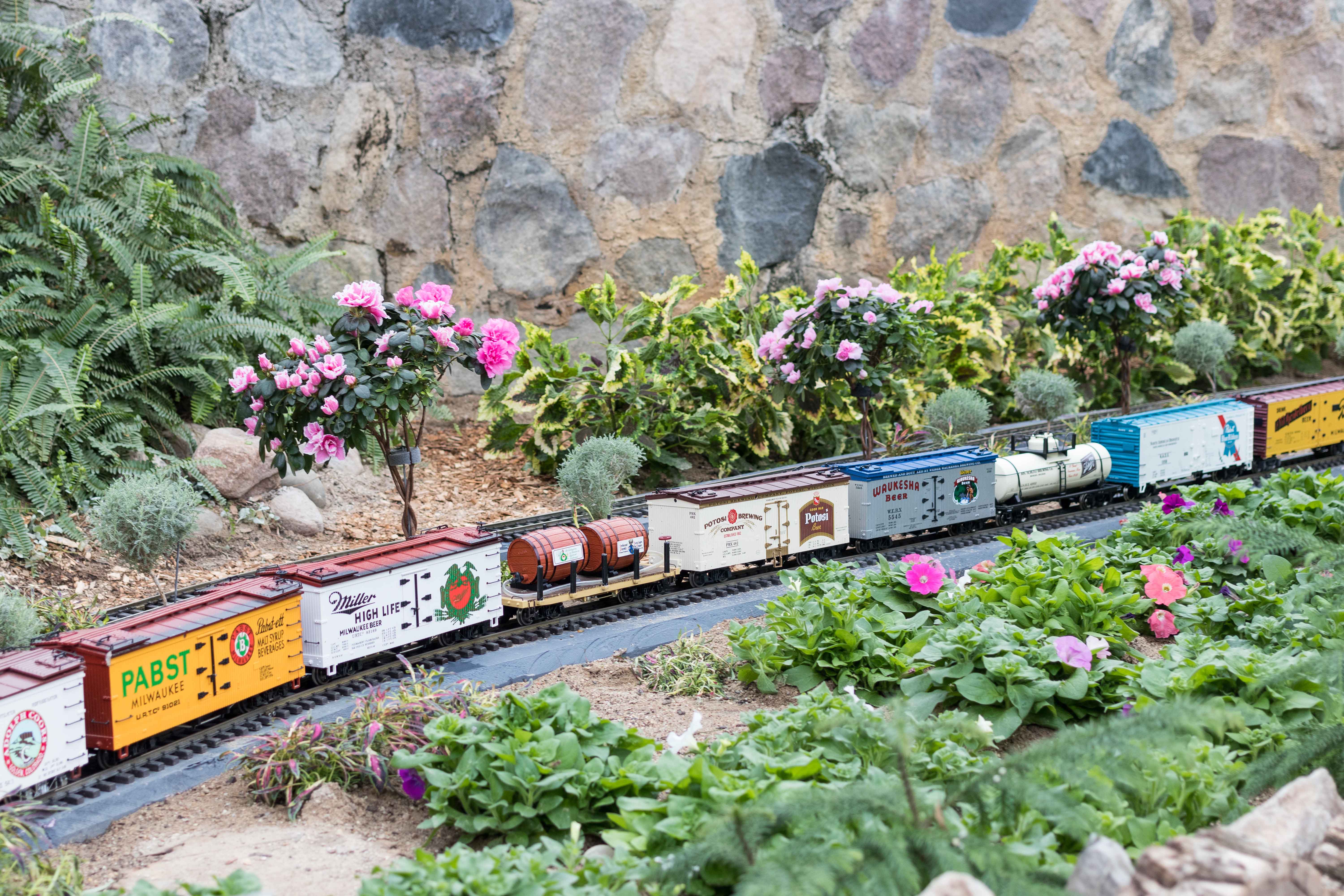 Miniature Milwaukee Garden Train Show at the Domes | https://www.roseclearfield.com