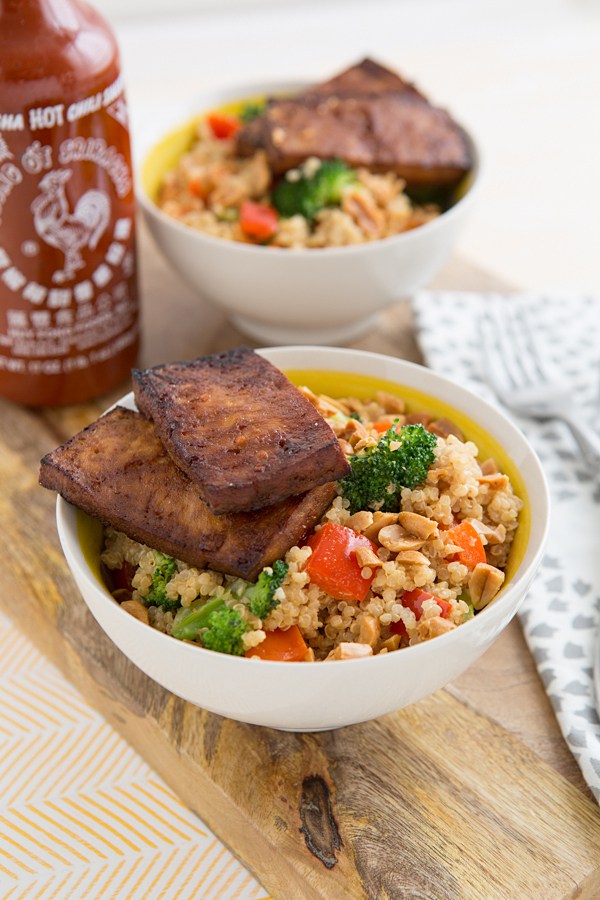 30 Healthy Dinner Recipes for Two - Peanuty Quinoa Bowls with Baked Tofu for Two via Oh My Veggies | https://www.roseclearfield.com
