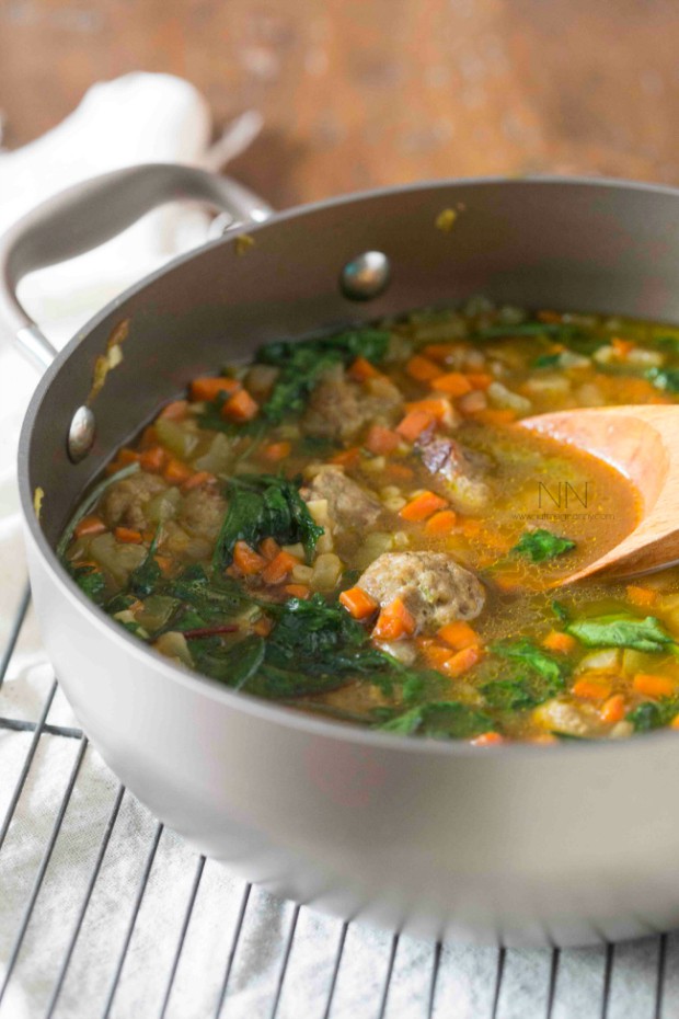 30 Healthy Dinner Recipes for Two - Small Batch Italian Wedding Soup via Nutmeg Nanny | https://www.roseclearfield.com