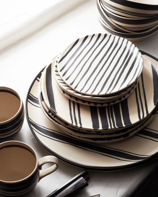 Stripes Inspiration - Wythe Striped Dinner Plate via Ralph Lauren | https://www.roseclearfield.com