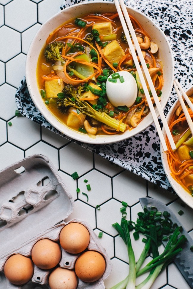 30 Healthy Ramen Noodle Recipes - Carrot Noodle Vegetarian Ramen via Brewing Happiness | https://www.roseclearfield.com