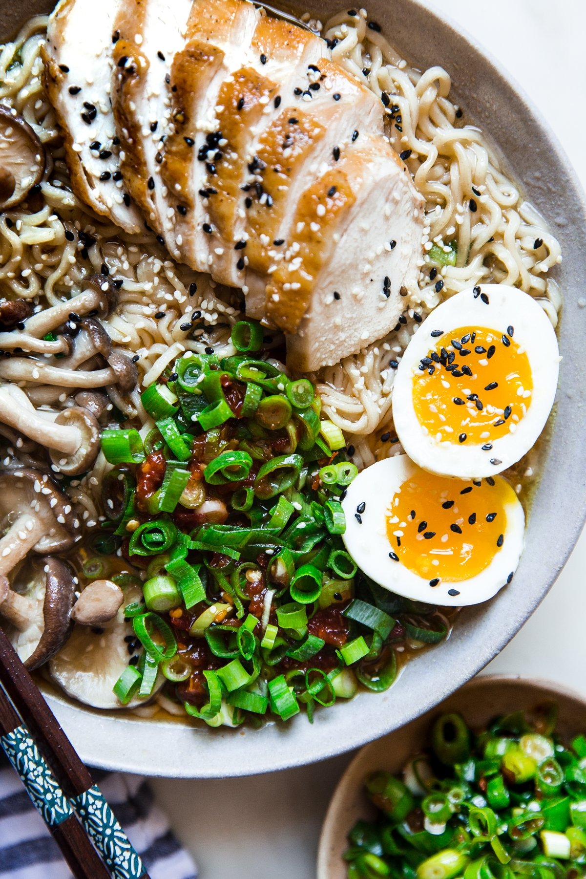 30 Healthy Ramen Noodle Recipes - Easy Chicken Ramen Soup via The Modern Proper | https://www.roseclearfield.com