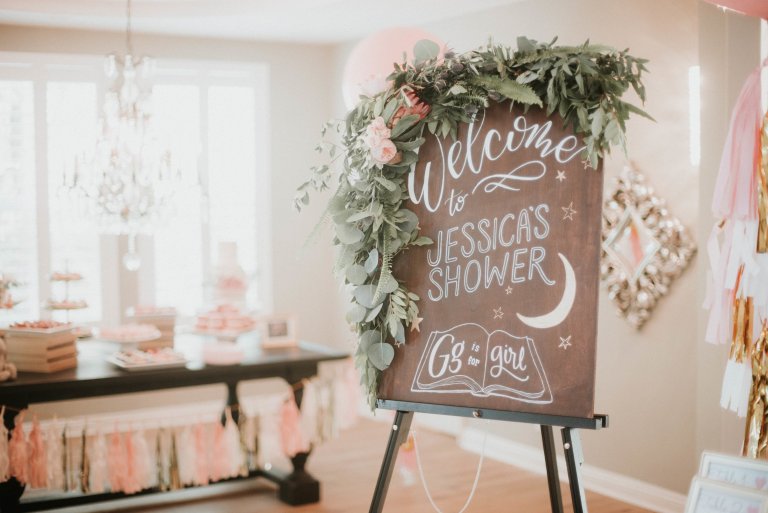 Floral baby shower welcome sign as part of an adorable vintage tropical baby shower via The Beauty Approach. #floral #babyshower #showerwelcomesign | https://www.roseclearfield.com