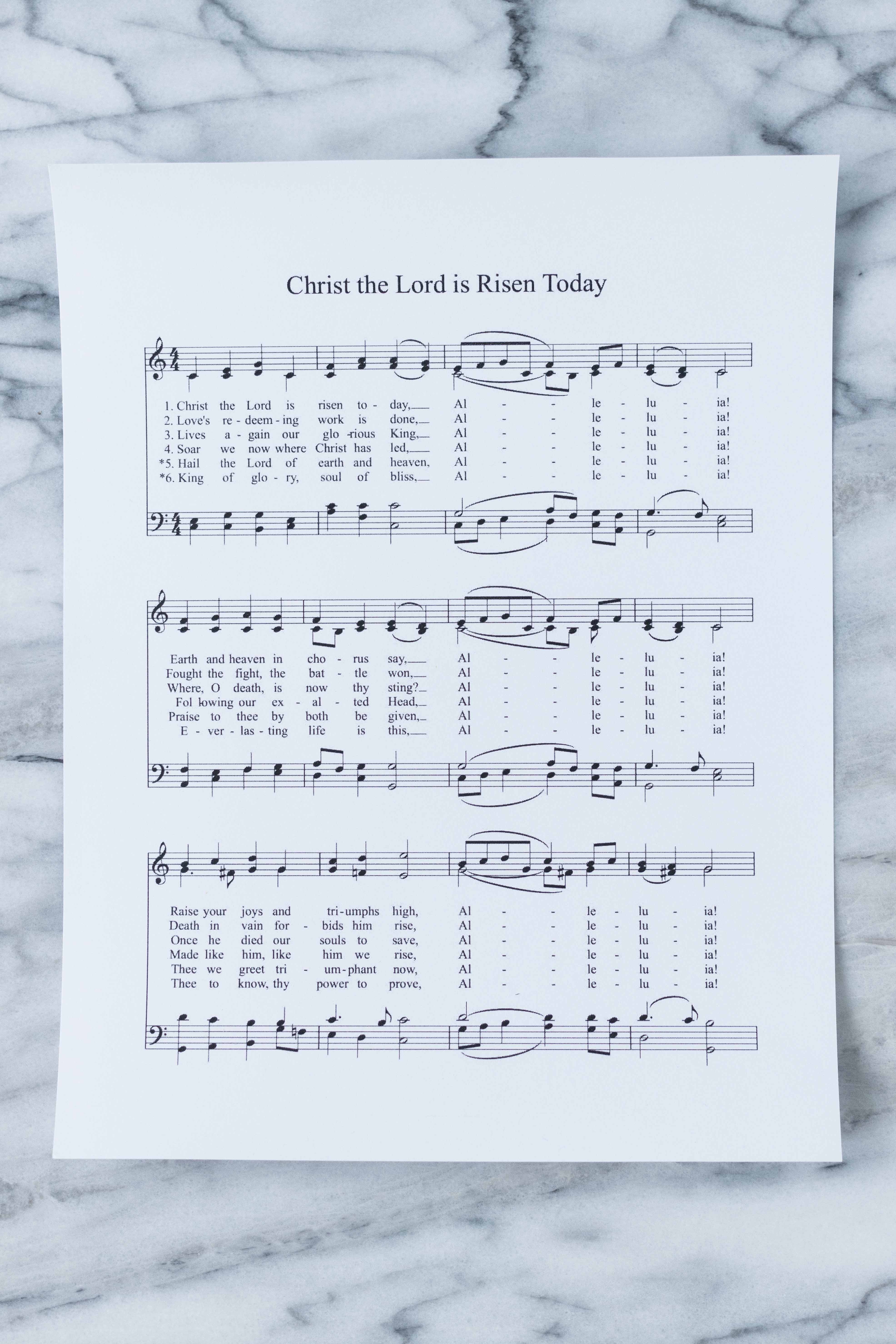 "Christ the Lord is Risen Today" from hymnary.com for a DIY Easter decor project. #Easter #DIY #sheetmusic | https://www.roseclearfield.com