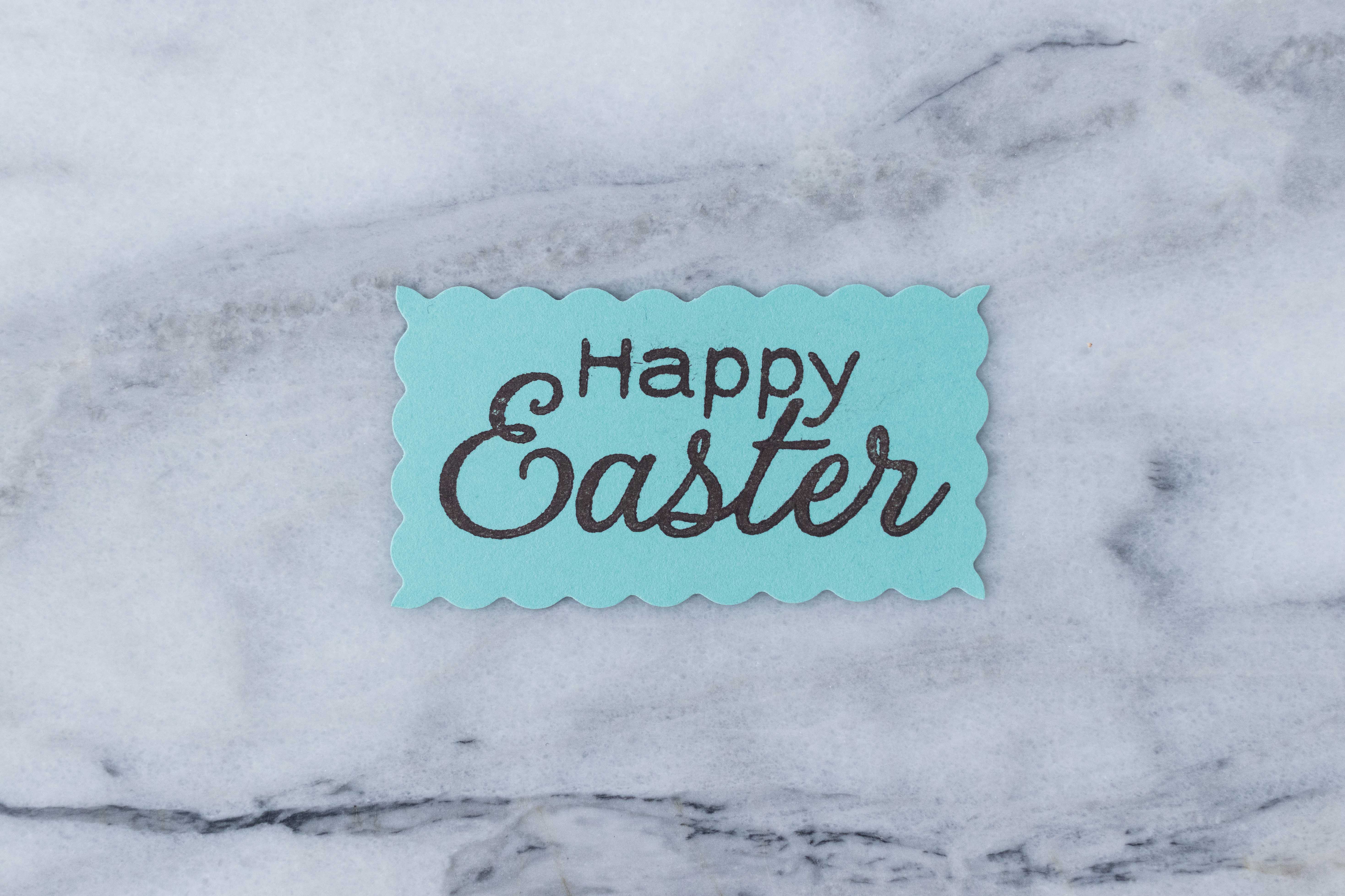 I love this "Happy Easter" stamp from Hero Arts for DIY Easter craft projects. Scallop edges add a whimsical touch. | https://www.roseclearfield.com