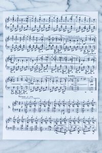 DIY Sheet Music Plastic Easter Eggs | https://www.roseclearfield.com