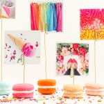 Faux macaron photo holders via A Kailo Chic Life. These macarons are so realistic! Such a whimsical home decor item. #fauxmacaron #photoholder #DIY | https://www.roseclearfield.com