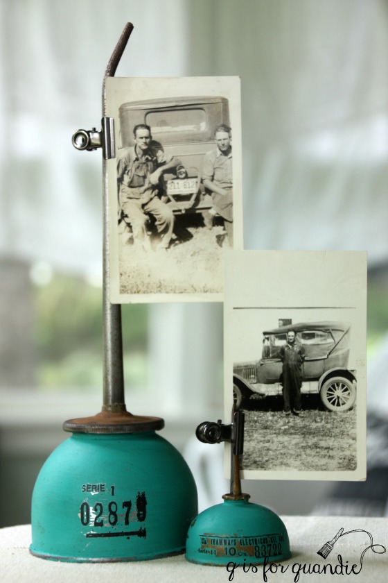 Upcycled oil can photo holder. Such a creative idea! via Q is for Quandie #upcycled #oldoilcan #vintage | https://www.roseclearfield.com