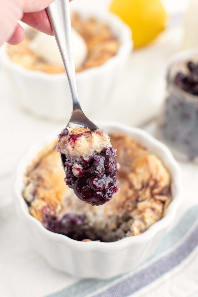 Blueberry cake for two via Bunny's Warm Oven. Delicious, small batch dessert! #blueberrycake #cakefortwo #dessertfortwo | https://www.roseclearfield.com