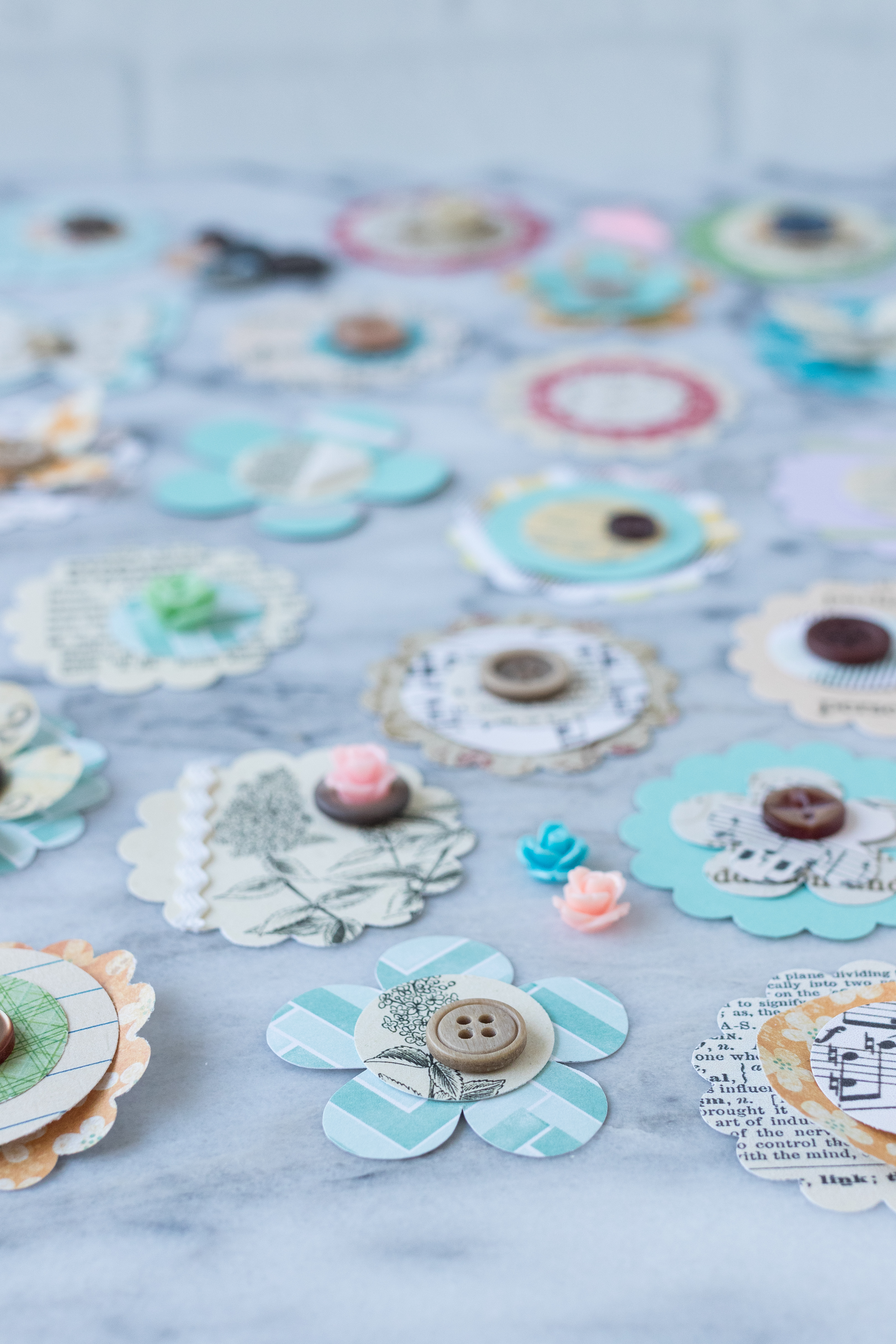 DIY scrapbook embellishments. Dress up your scrapbook layouts, greeting cards, wrapped presents, gift tags, bulletin boards, and more! #DIY #handmade #scrapbookembellishments | https://www.roseclearfield.com