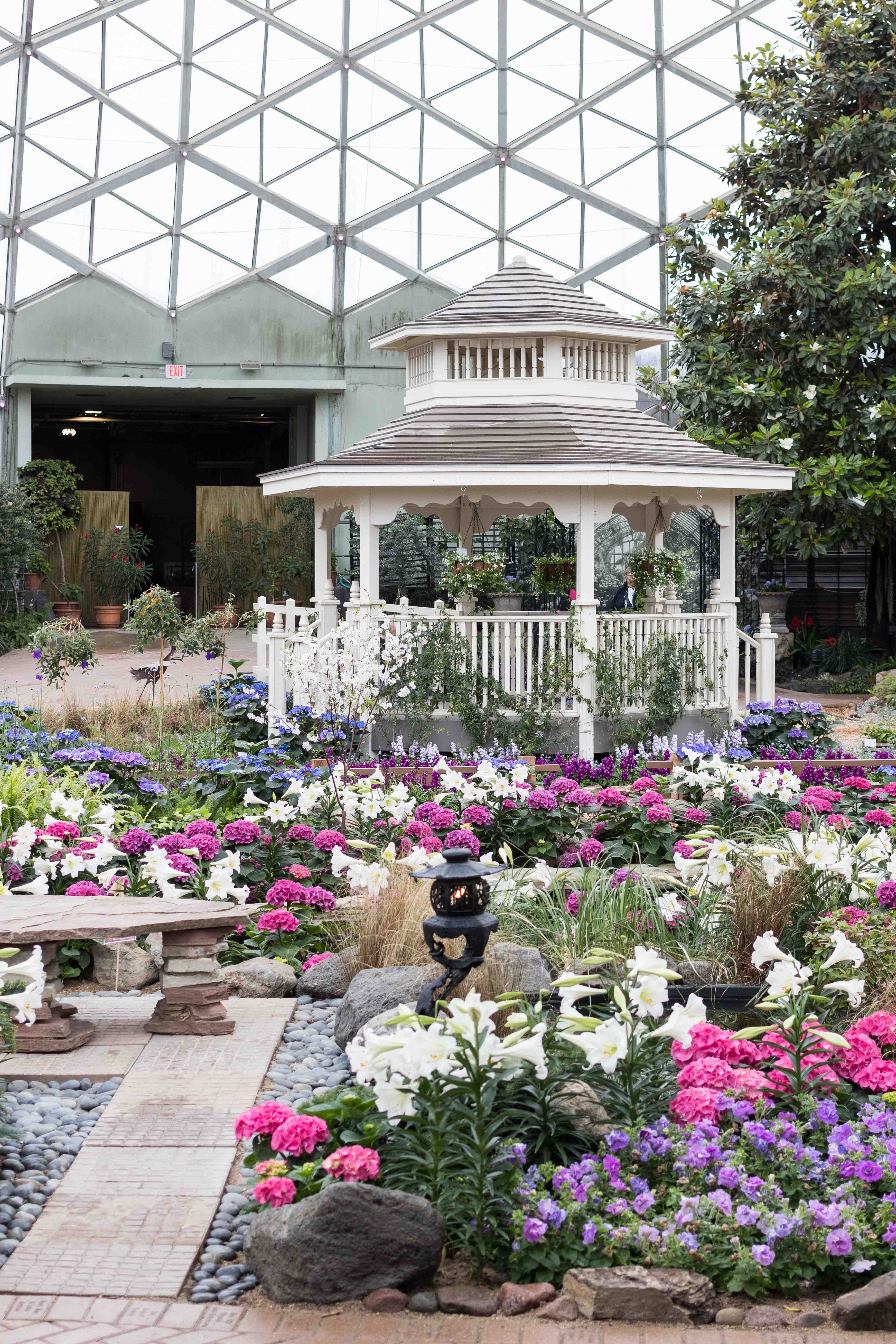Japanese Zen Garden Spring Floral Show at the Mitchell Park Domes in Milwaukee, WI #Japanesezengarden #floralshow #MitchellParkDomes | https://www.roseclearfield.com