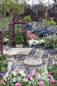 Japanese Zen Garden Spring Floral Show at the Mitchell Park Domes in Milwaukee, WI #Japanesezengarden #floralshow #MitchellParkDomes | https://www.roseclearfield.com