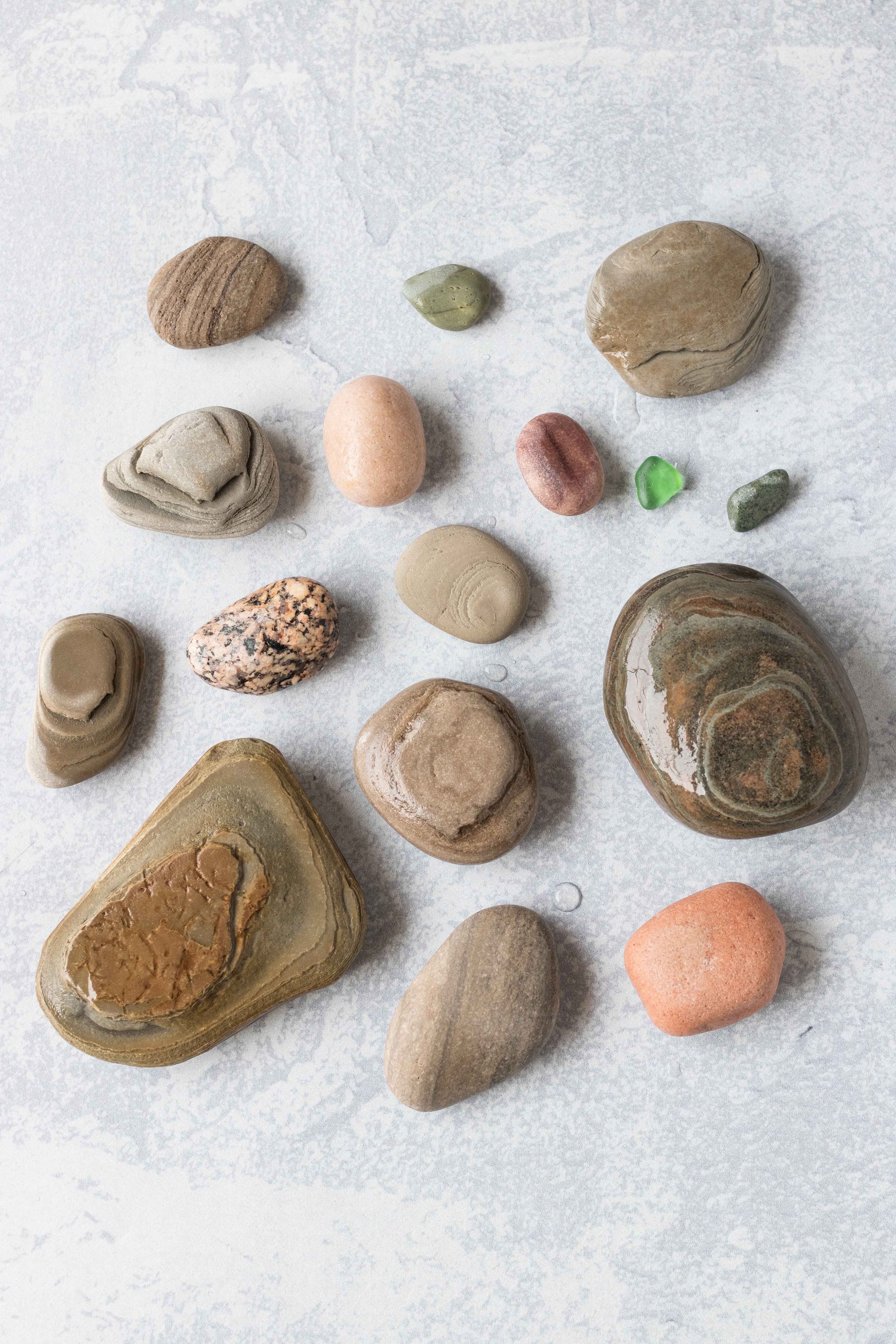 Rock Flat Lay #rocks #beachcombing #summer | https://www.roseclearfield.com