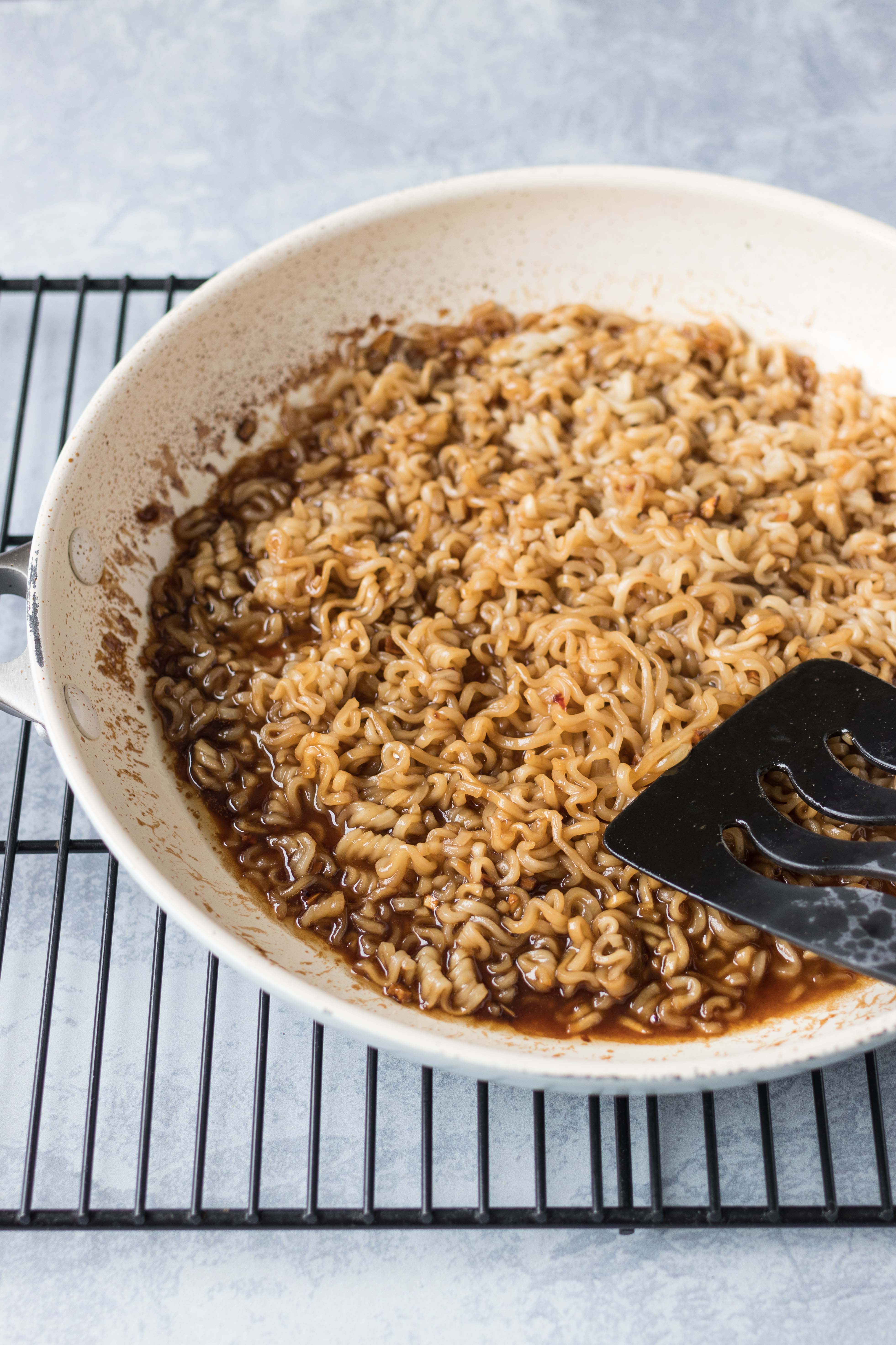 Sesame Ramen noodles with peanuts and roasted broccoli. The sauce is packed with so much flavor! #sesamenoodles #peanutRamen #lunchidea | https://www.roseclearfield.com