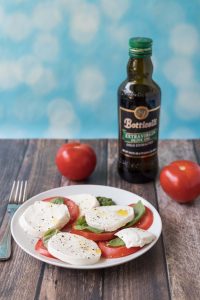 The best caprese recipes. Caprese salads, appetizers, pizza, sandwiches, chicken, and more! #caprese #capresesalad #capreserecipes