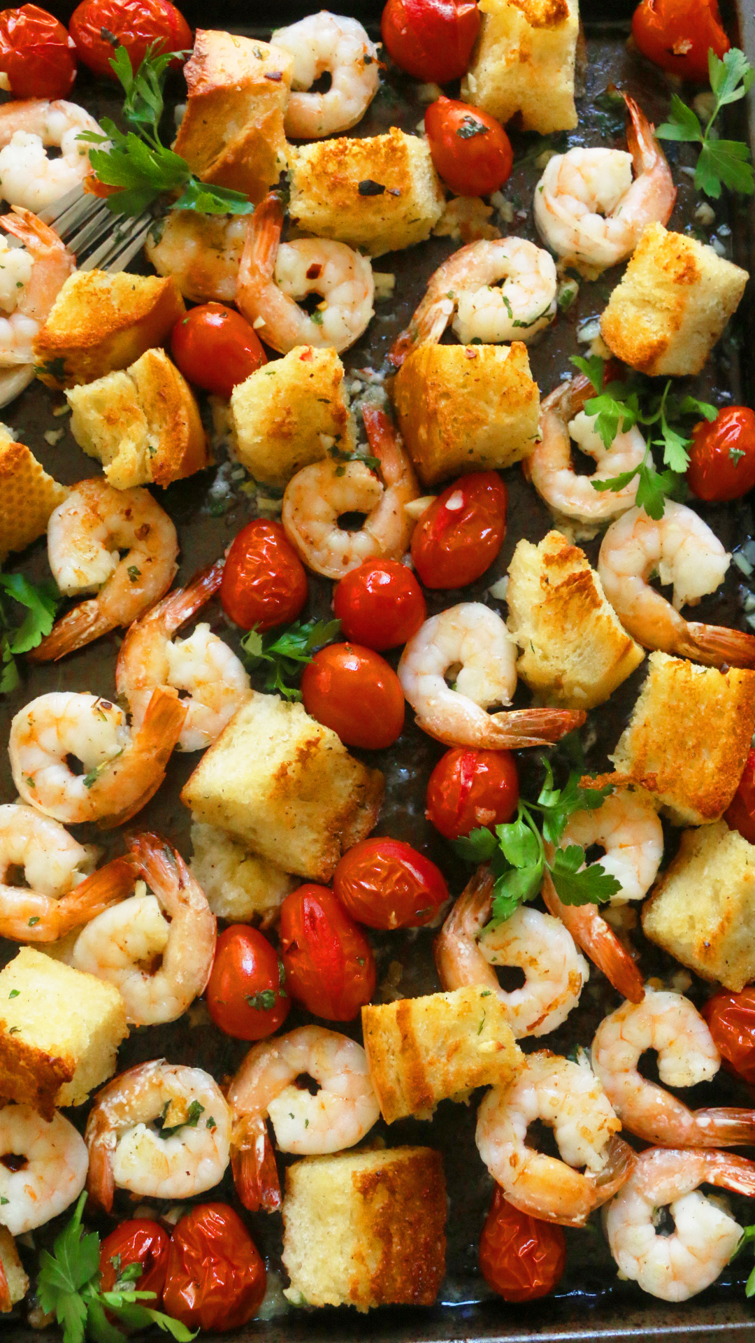 Garlic Bread and Shrimp Sheet Pan Dinner