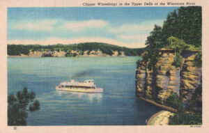 Vintage Postcard Wisconsin Dells Clipper Winnebago in the Upper Dells