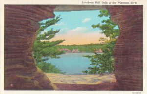 Vintage Postcard Wisconsin Dells Luncheon Hall