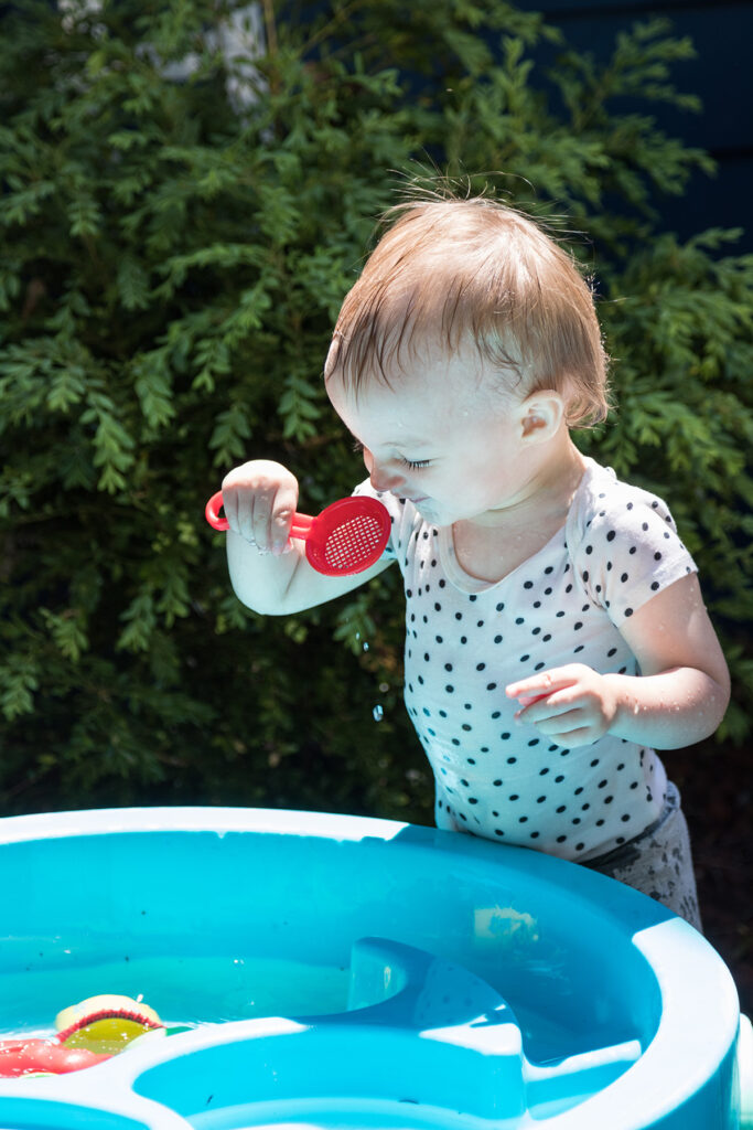 Olivia Water Table