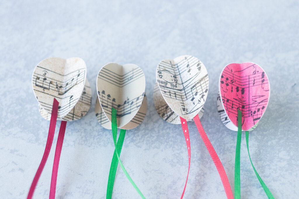 DIY Sheet Music Paper Ornaments