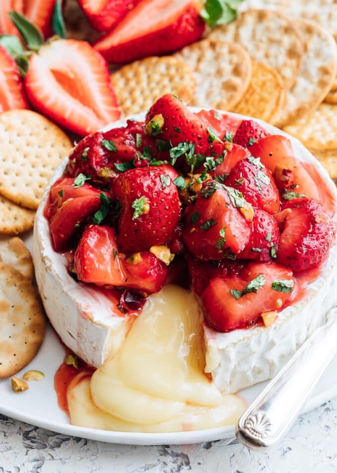 Honey Balsamic Roasted Strawberry Baked Brie Striped Spatula